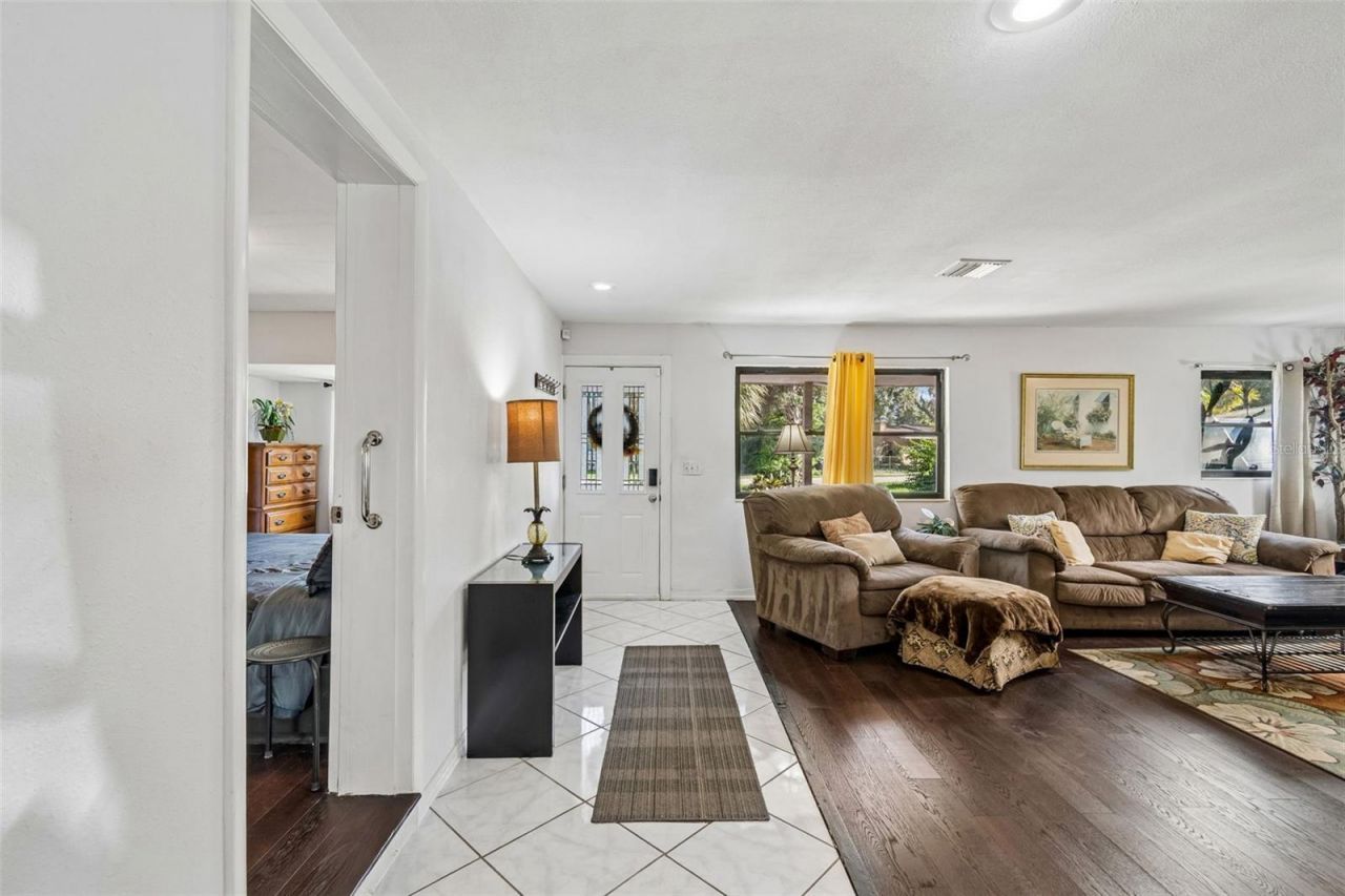 2017 S Village Avenue , Tampa, FL 33612 Photo