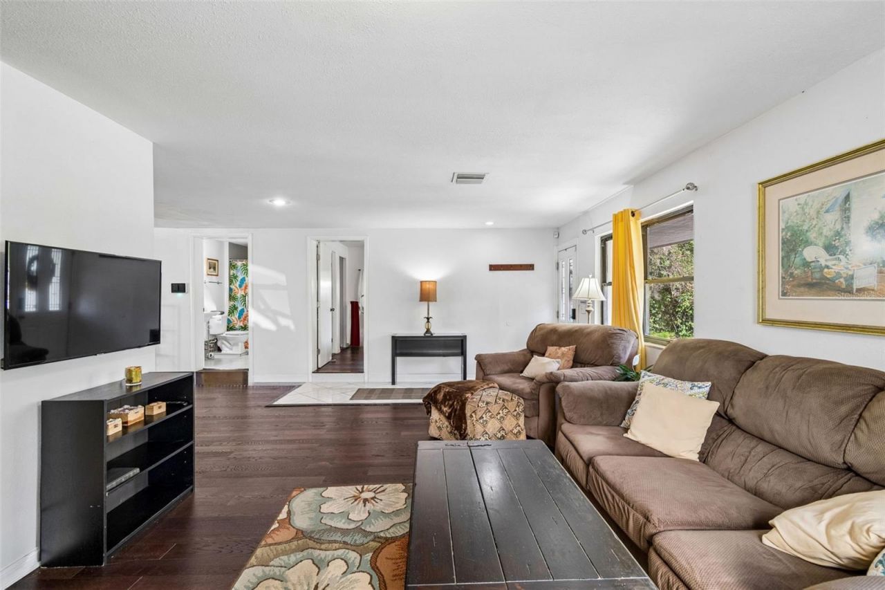 2017 S Village Avenue , Tampa, FL 33612 Photo