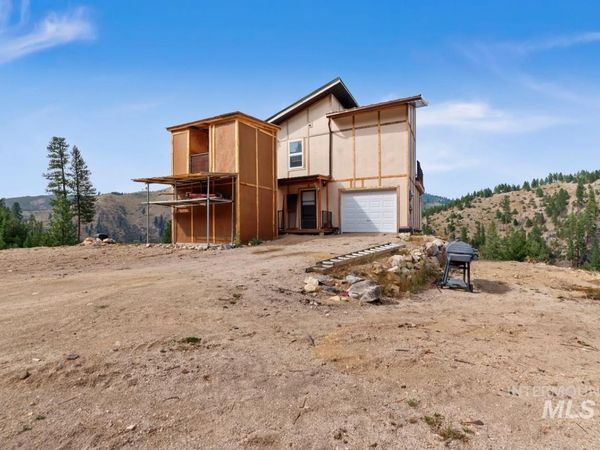 7 Scenic Rim Cir, Lowman, ID 83637
