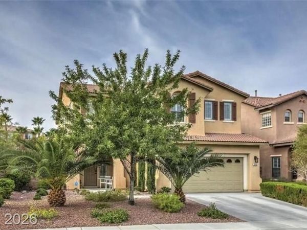 315 Carlisle Crossing Street , Las Vegas, NV 89138