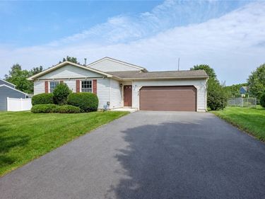 19 Yearling Drive , Henrietta, NY 14467