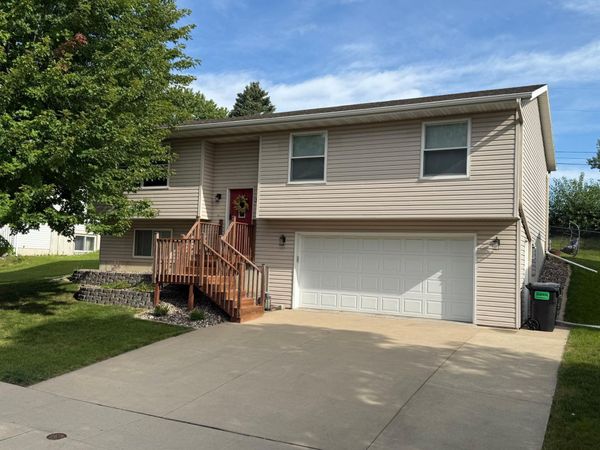 3065 Rose Heights Drive SE, Rochester, MN 55904