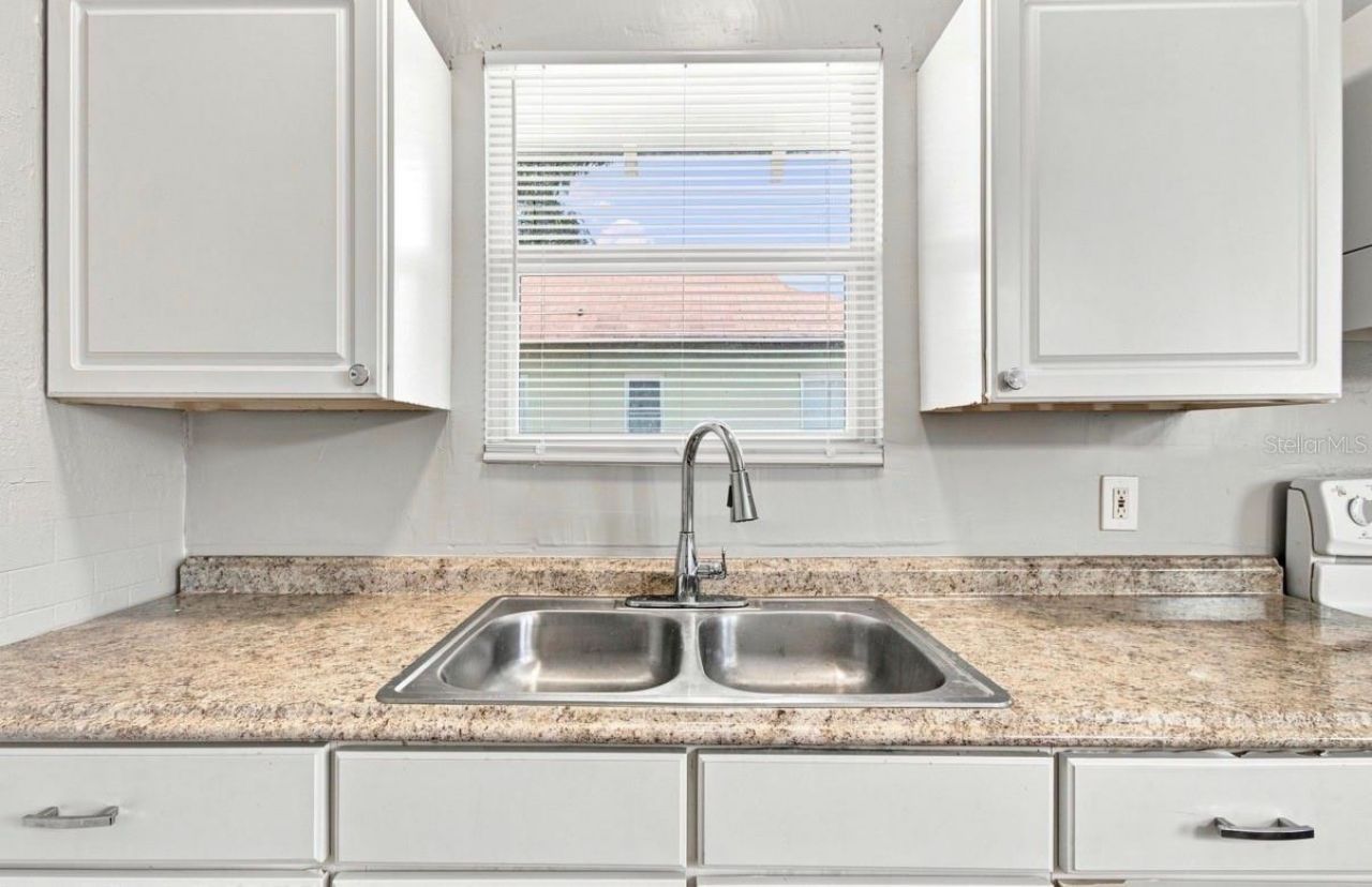 1140 10th Avenue S, Saint Petersburg, FL 33705 Photo