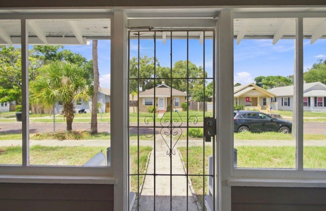 1140 10th Avenue S, Saint Petersburg, FL 33705 Photo
