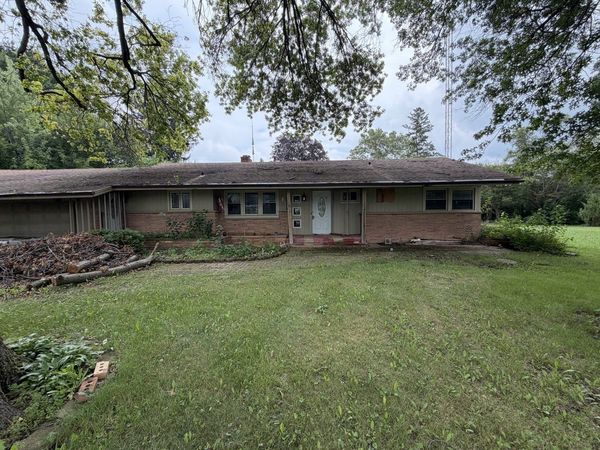 2848 Woodside Drive , Rockford, IL 61109