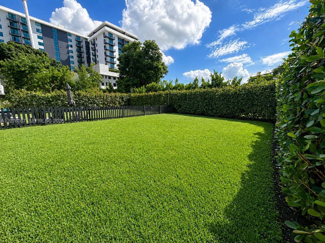 12341 NE 11th Ct , Unit 12341, North Miami, FL 33161 Photo