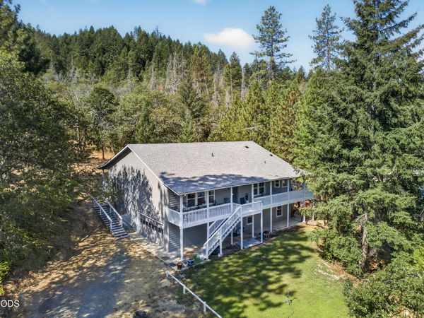 6477 Donaldson Road, Grants Pass, OR 97526