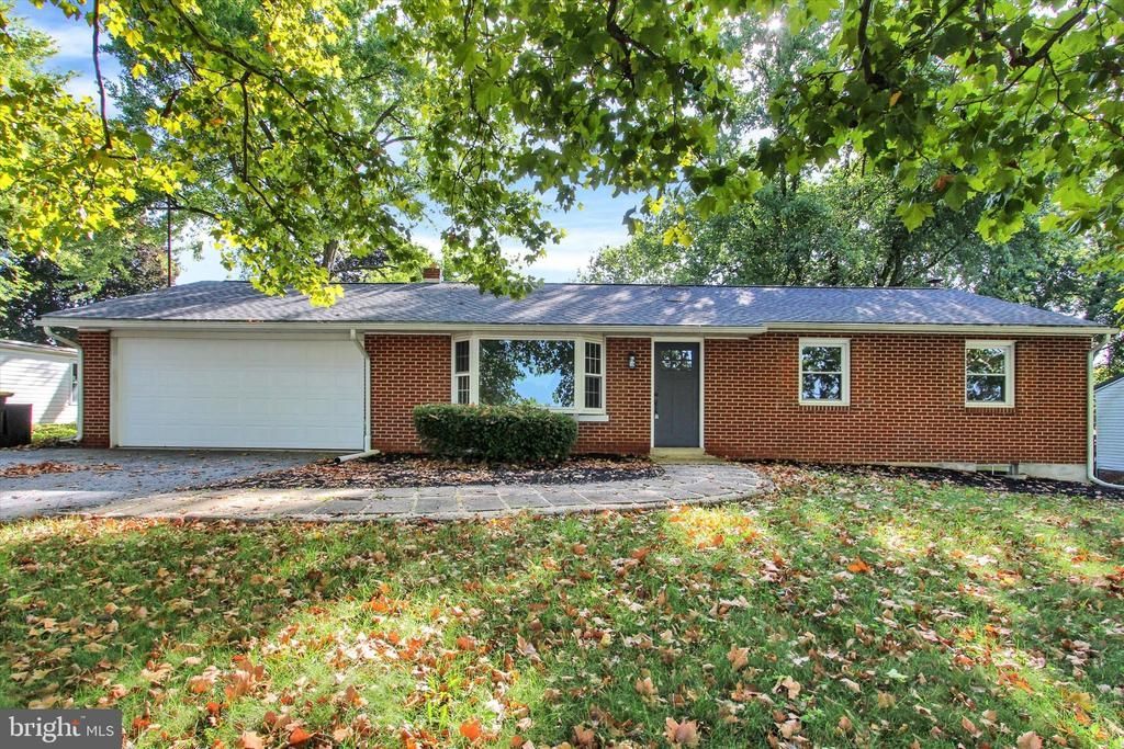 645 S MAIN STREET, SHREWSBURY, PA 17361
