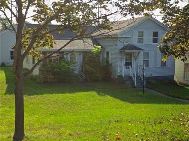 69 S Main Street, Middleport, NY 14105