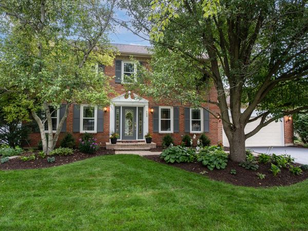 760 S River Road , Naperville, IL 60540