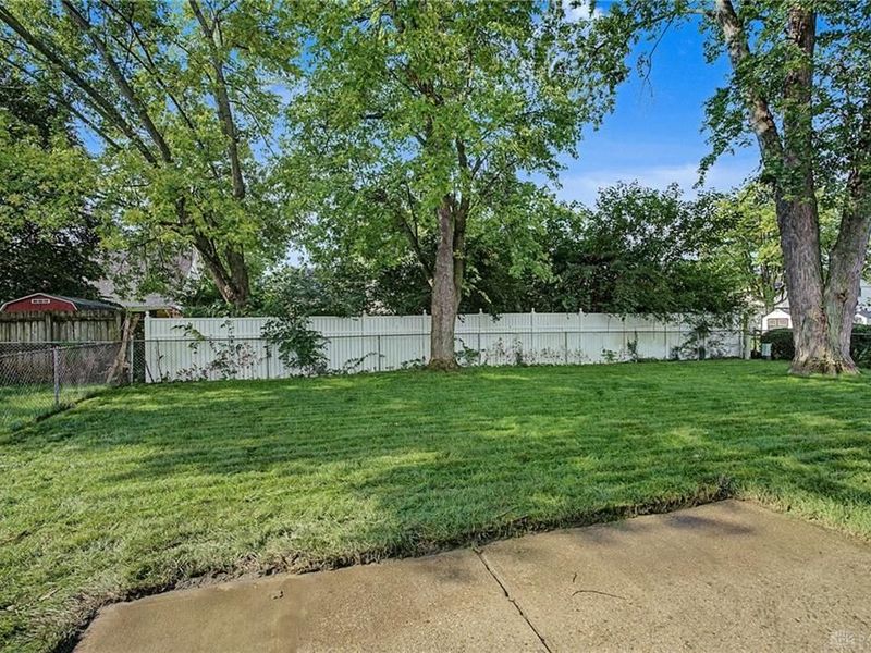 8215 Gibson Avenue, Fairborn, OH 45324 Photo 39