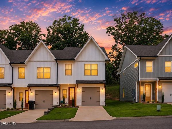 8415 Whisper Lane, Powell, TN 37849