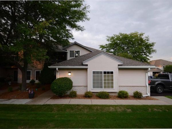 1011 Guthrie ROAD, Unit 4, Waukesha, WI 53186