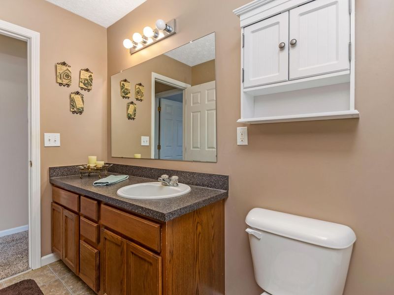 381 Sycamore Drive, Circleville, OH 43113 Photo 10