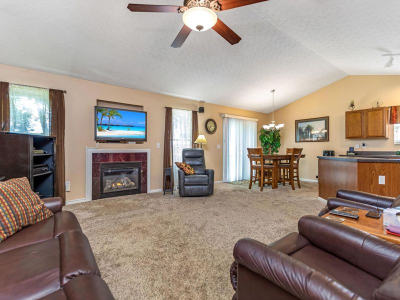 381 Sycamore Drive, Circleville, OH 43113 Photo 14