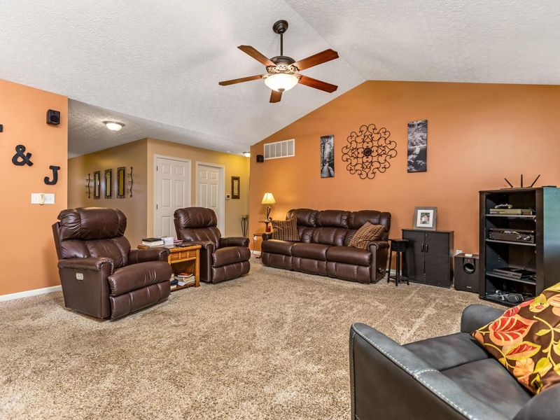 381 Sycamore Drive, Circleville, OH 43113 Photo 24