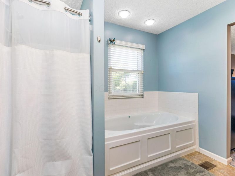 381 Sycamore Drive, Circleville, OH 43113 Photo 30