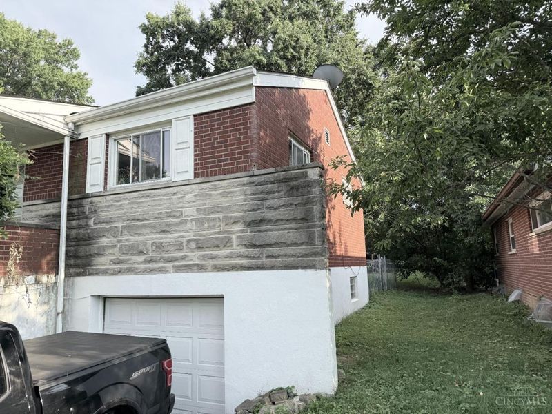3335 Stevie Lane, Cincinnati, OH 45239 Photo 4