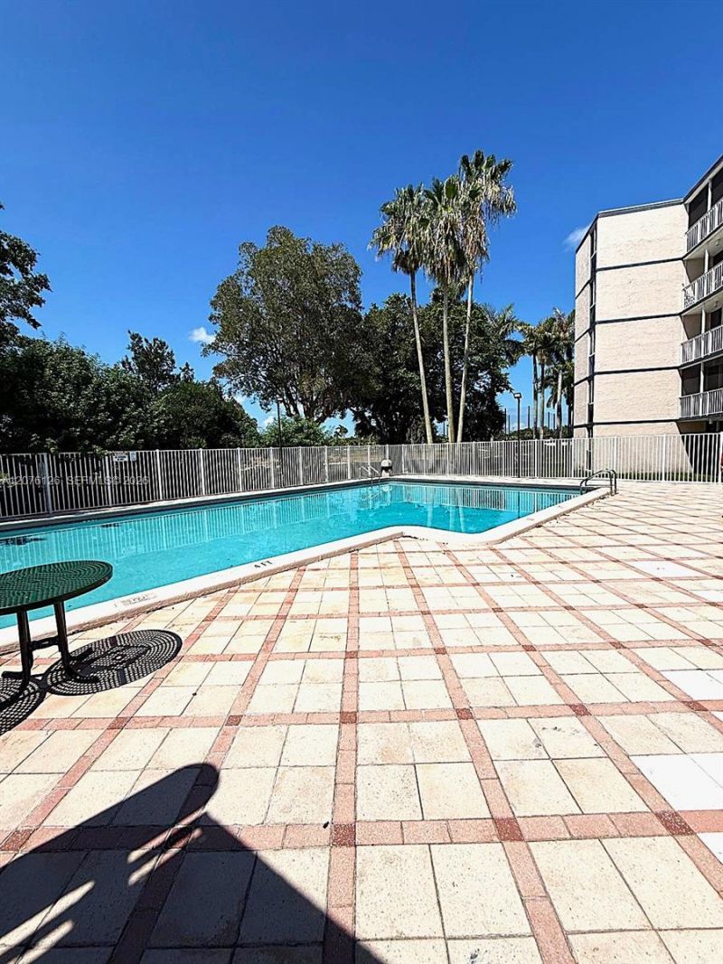 7035 NW 186th St , Unit D110, Hialeah, FL 33015 Photo