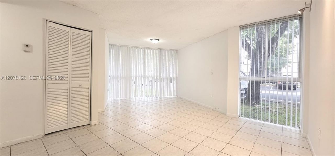 7035 NW 186th St , Unit D110, Hialeah, FL 33015 Photo