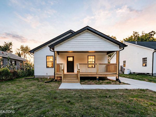 1135 Massachusetts Ave, Knoxville, TN 37921