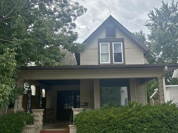 513 Woodlawn Avenue , Bucyrus, OH 44820