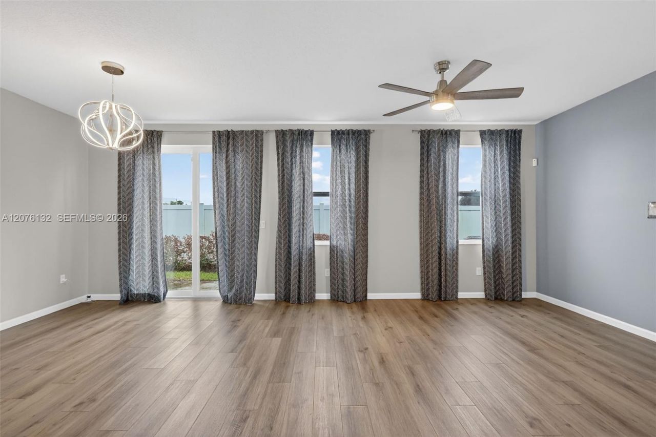 5610 SE Edgewater Cir, Stuart, FL 34997 Photo