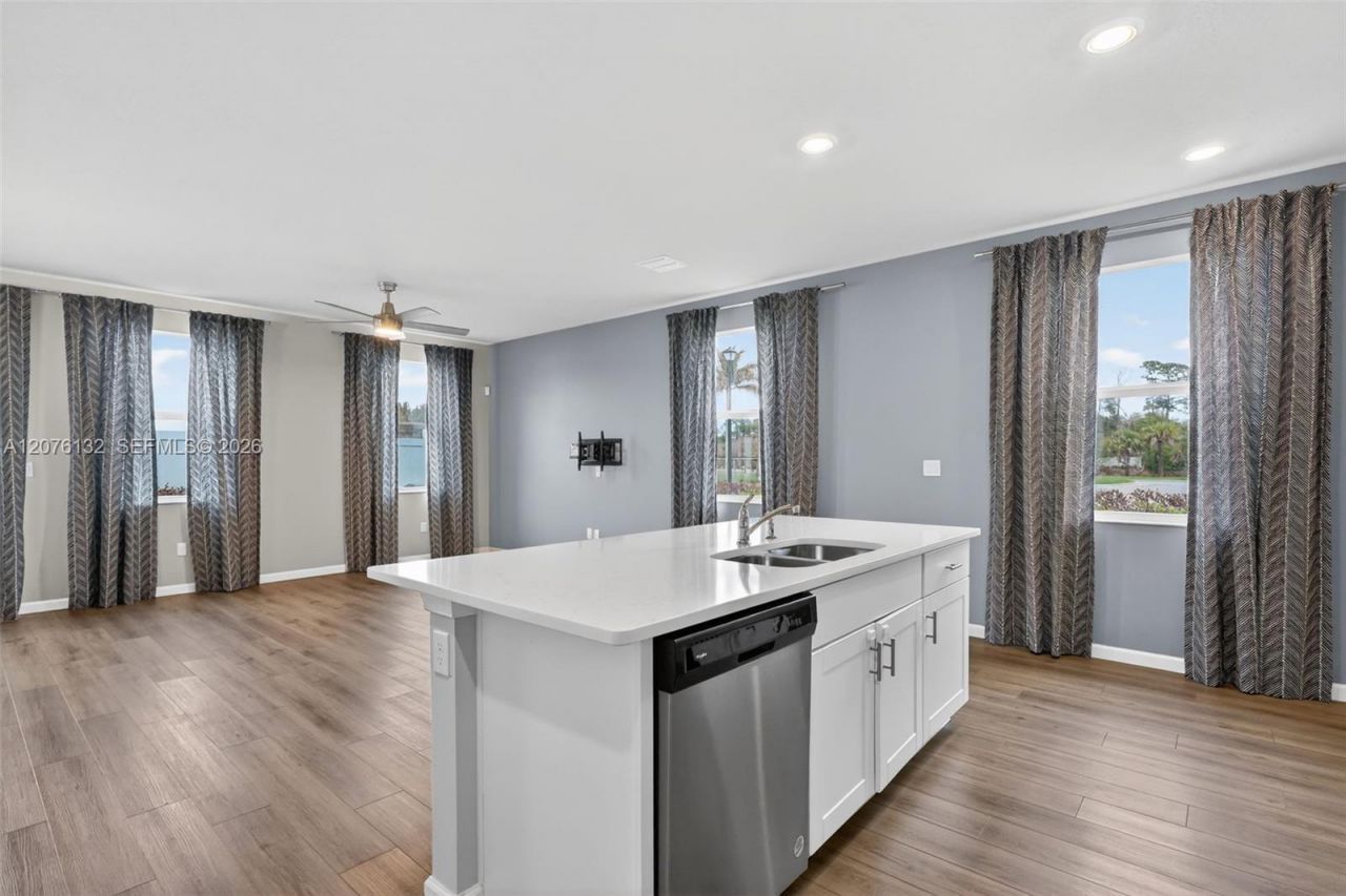 5610 SE Edgewater Cir , Stuart, FL 34997 Photo