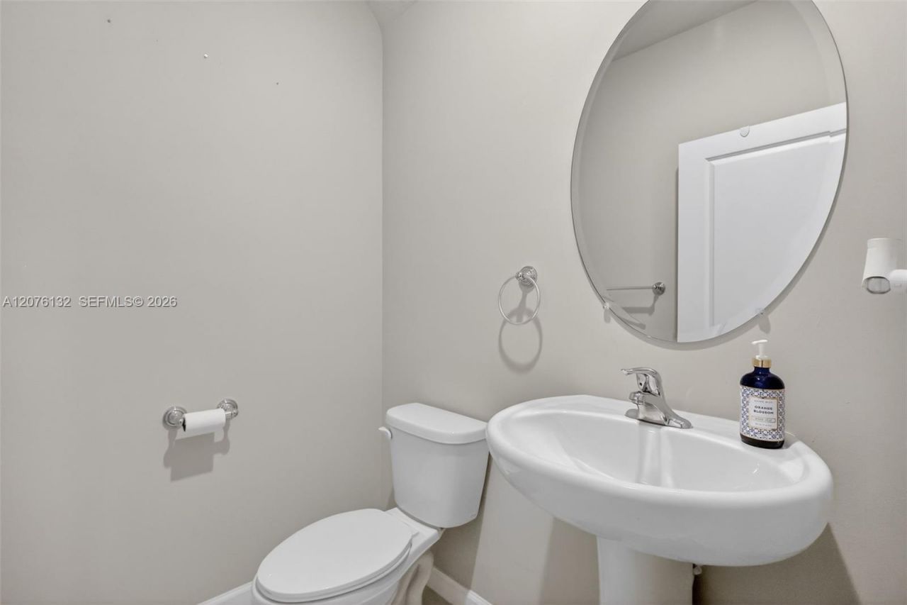 5610 SE Edgewater Cir , Stuart, FL 34997 Photo