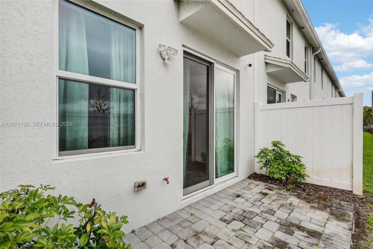 5610 SE Edgewater Cir , Stuart, FL 34997 Photo