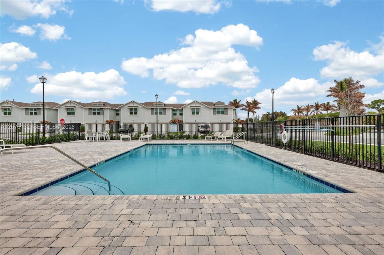 5610 SE Edgewater Cir , Stuart, FL 34997 Photo