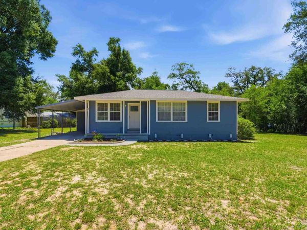 525 Pelham Rd, Pensacola, FL 32507