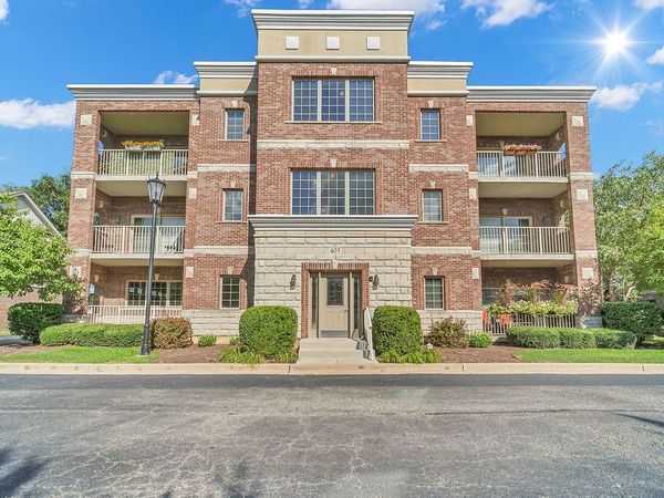 405 W Pierce Road , Unit 301, Itasca, IL 60143