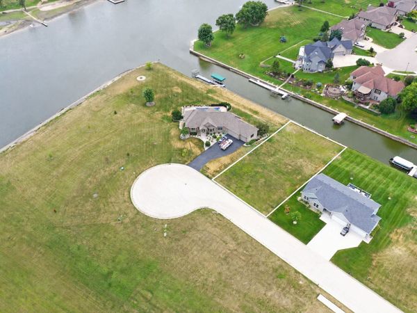 1277 Summerland Key , Machesney Park, IL 61103