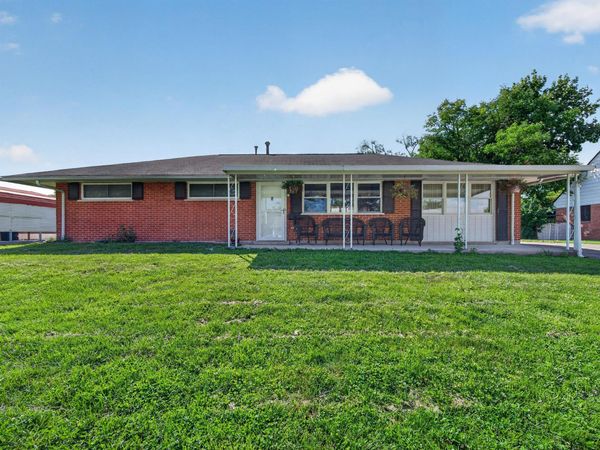 899 W Stephen Drive W, Columbus, OH 43204