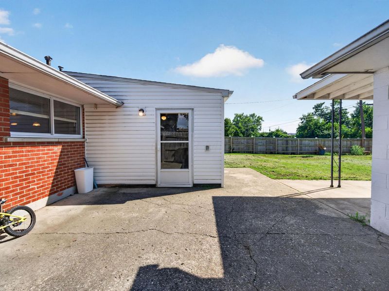 899 W Stephen Drive W, Columbus, OH 43204 Photo 18
