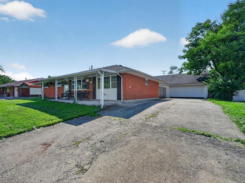 899 W Stephen Drive W, Columbus, OH 43204 Photo 2