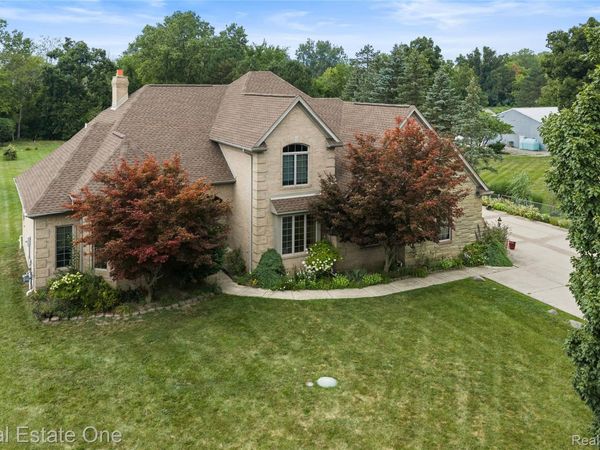 17268 Beech Daly Road , Brownstown Township, Mi 48174