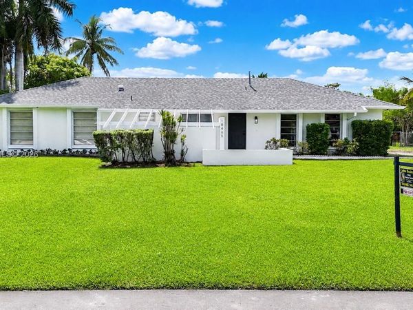 18465 SW 89th Ct , Cutler Bay, FL 33157