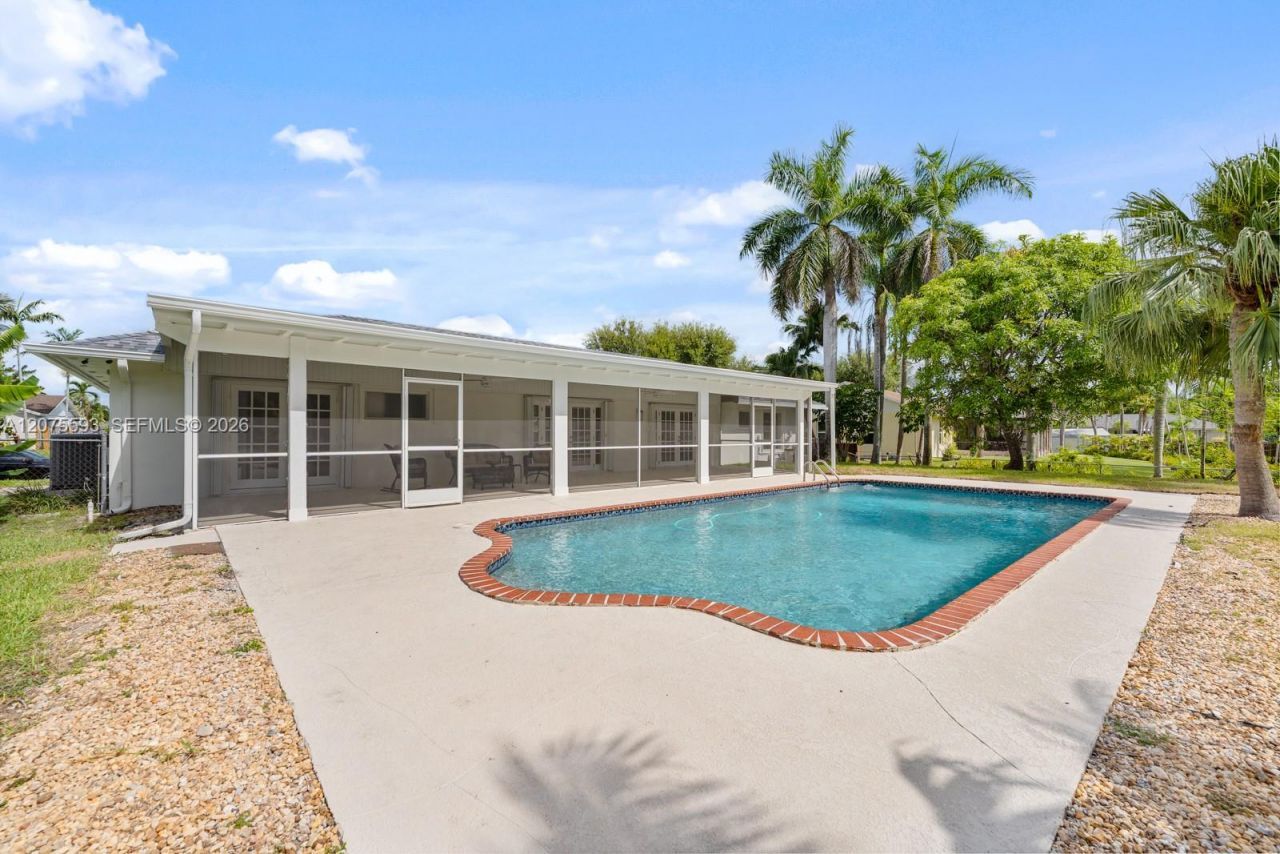 18465 SW 89th Ct , Cutler Bay, FL 33157 Photo