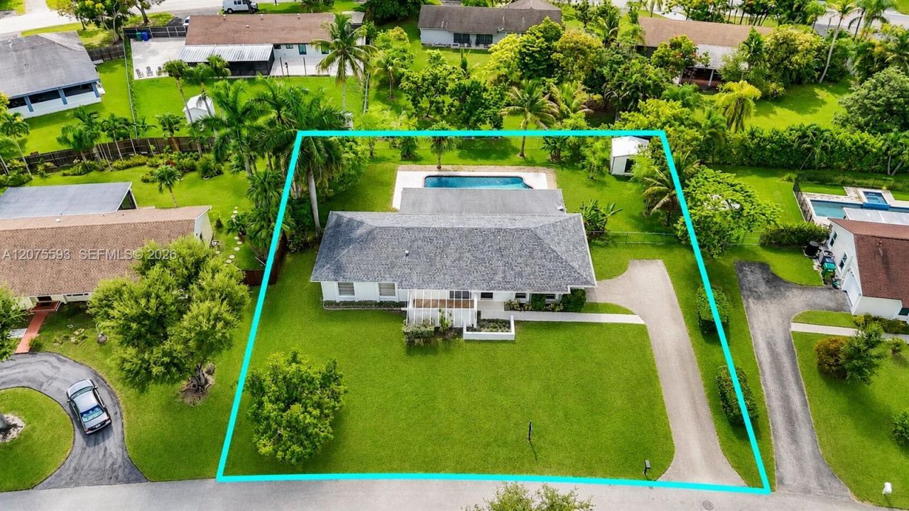 18465 SW 89th Ct , Cutler Bay, FL 33157 Photo