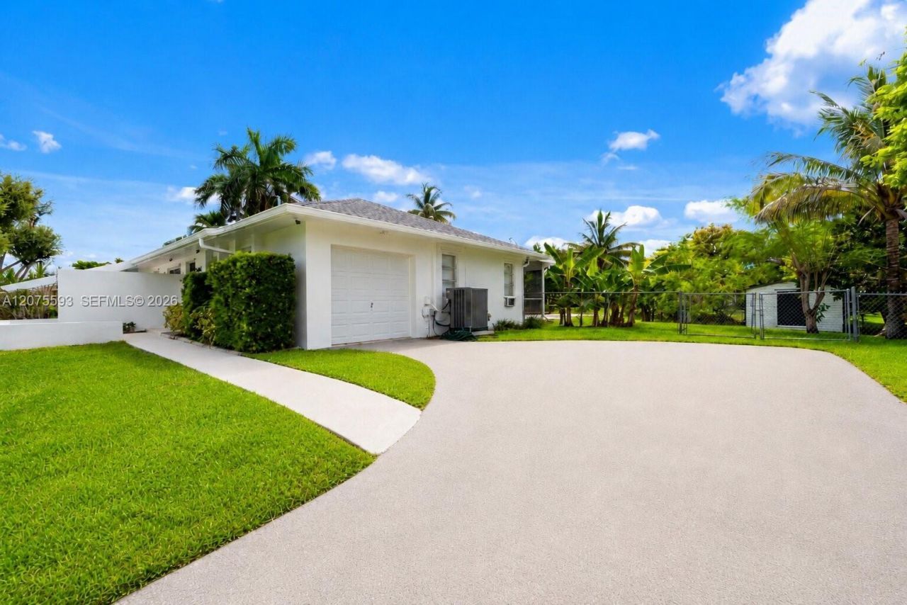 18465 SW 89th Ct , Cutler Bay, FL 33157 Photo