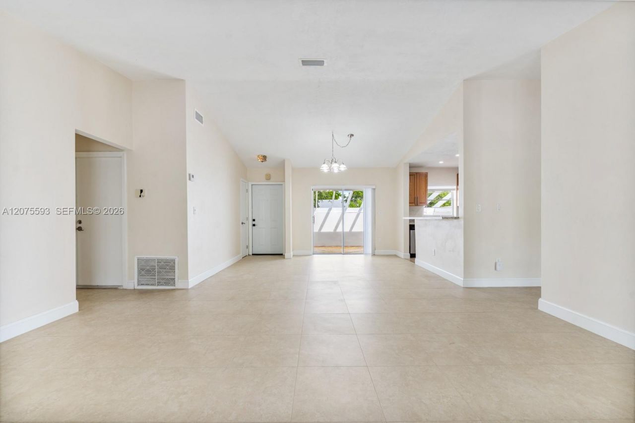 18465 SW 89th Ct , Cutler Bay, FL 33157 Photo