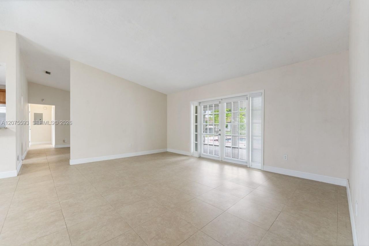 18465 SW 89th Ct , Cutler Bay, FL 33157 Photo