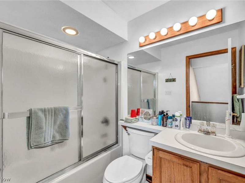 2213 Devon Court, Unit 18, Akron, OH 44312 Photo 19