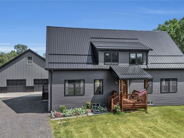 6455 Salt Road , Clarence, NY 14031