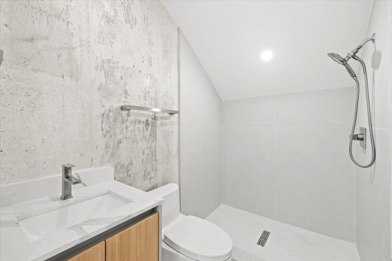 201 NW 14th Way, Dania Beach, FL 33004 Photo