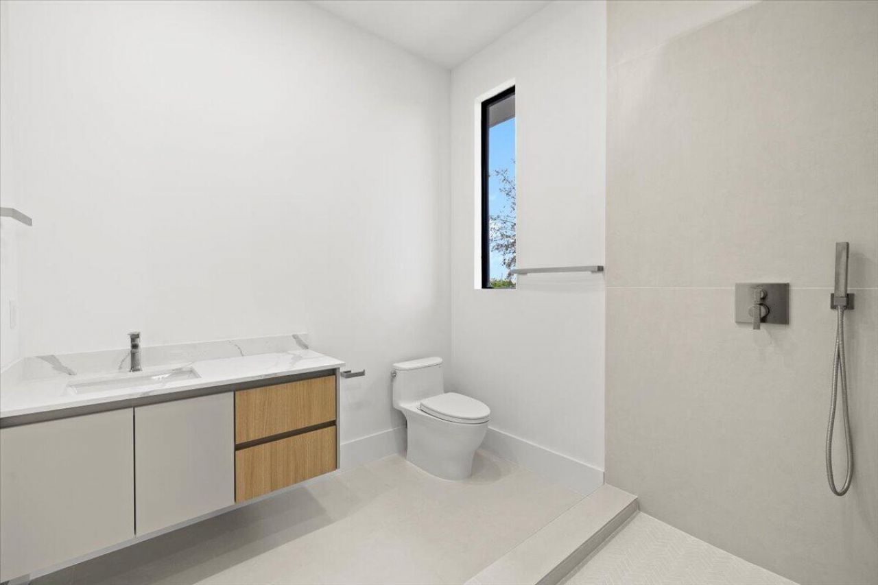 201 NW 14th Way, Dania Beach, FL 33004 Photo