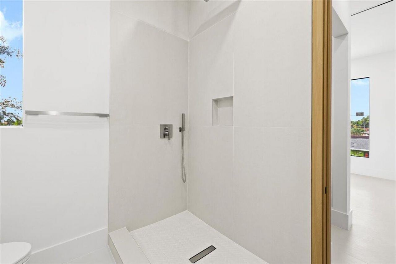 201 NW 14th Way, Dania Beach, FL 33004 Photo