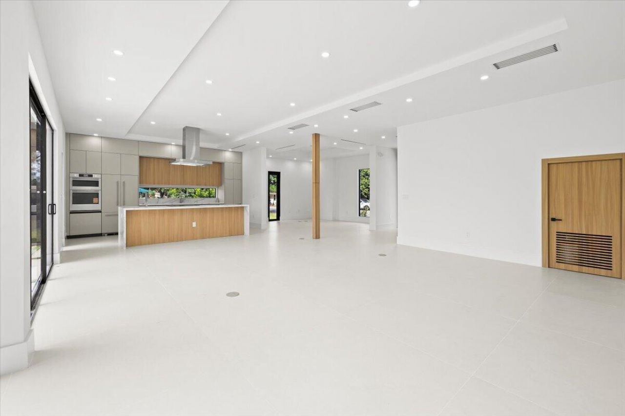 201 NW 14th Way, Dania Beach, FL 33004 Photo